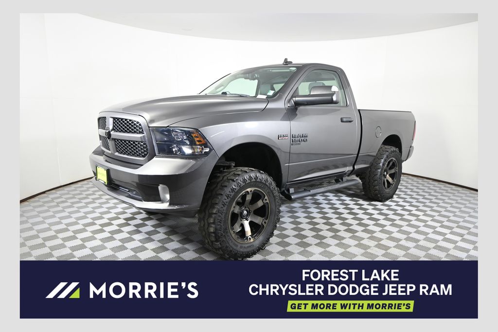 Crystal Metallic 2022 RAM 1500 Pickup Truck Four-Wheel Drive 8-Speed Automatic