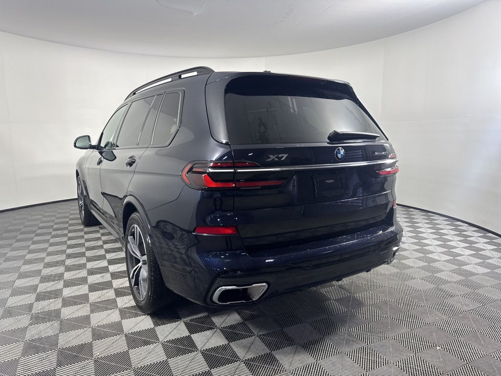 Thumbnail: 2023 BMW X7 - 7