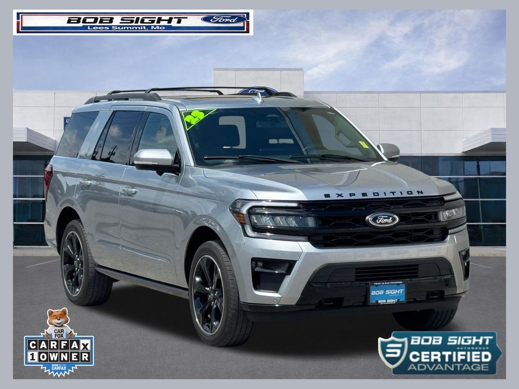 Iconic Silver Metallic 2023 Ford Expedition SUV / Crossover Four-Wheel Drive Automatic