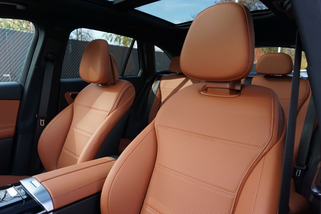 Thumbnail: 2026 Mercedes-Benz GLC - 11