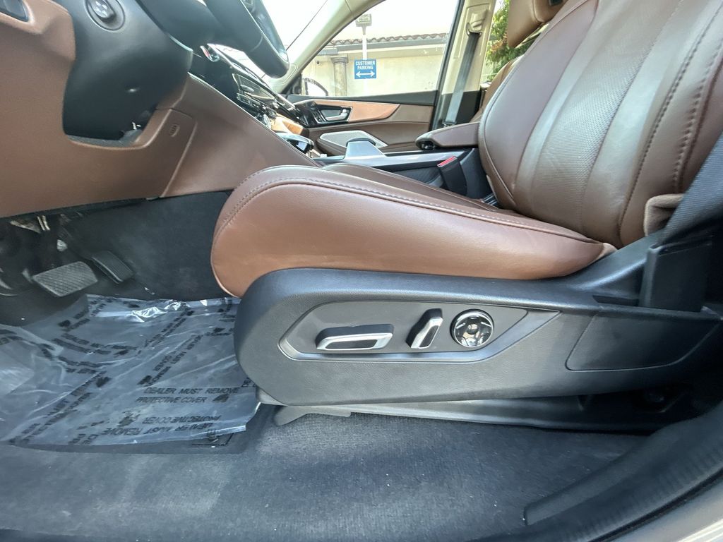 Thumbnail: 2023 Acura MDX - 12