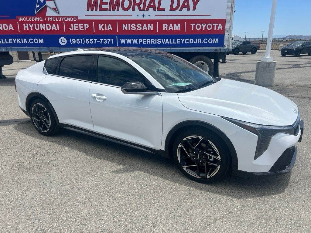 Snow White Pearl 2025 Kia K4 GT-Line FWD Sedan Front-Wheel Drive Continuously Variable Transmission