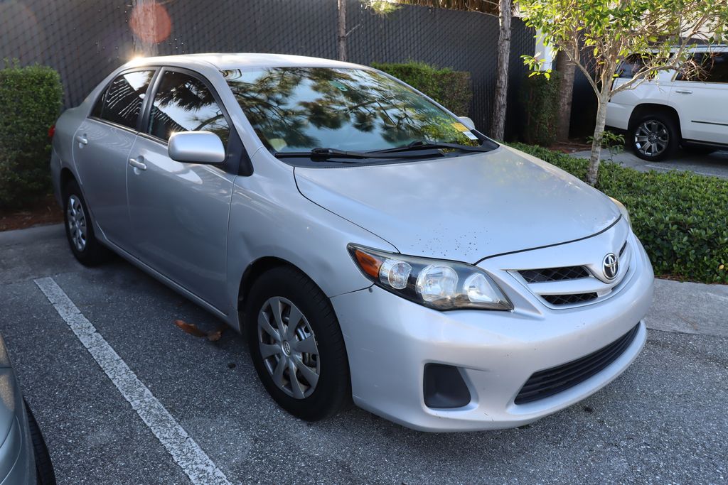 2011 Toyota Corolla LE 6