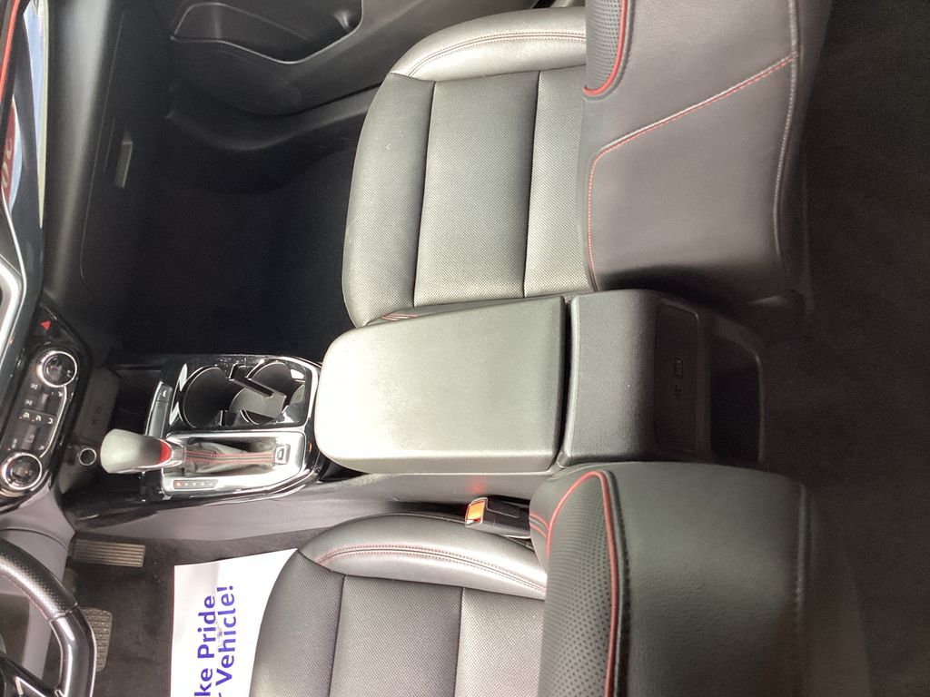 Used 2024 Chevrolet Trax SUV