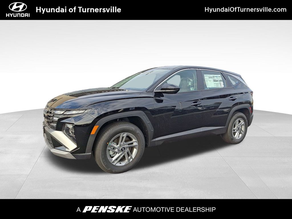 2025 Hyundai Tucson SE Hero Image