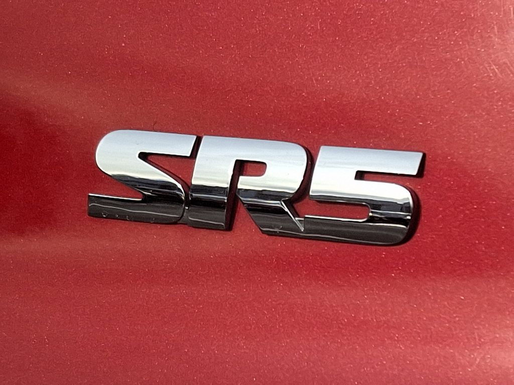 2018 Toyota 4Runner SR5 30