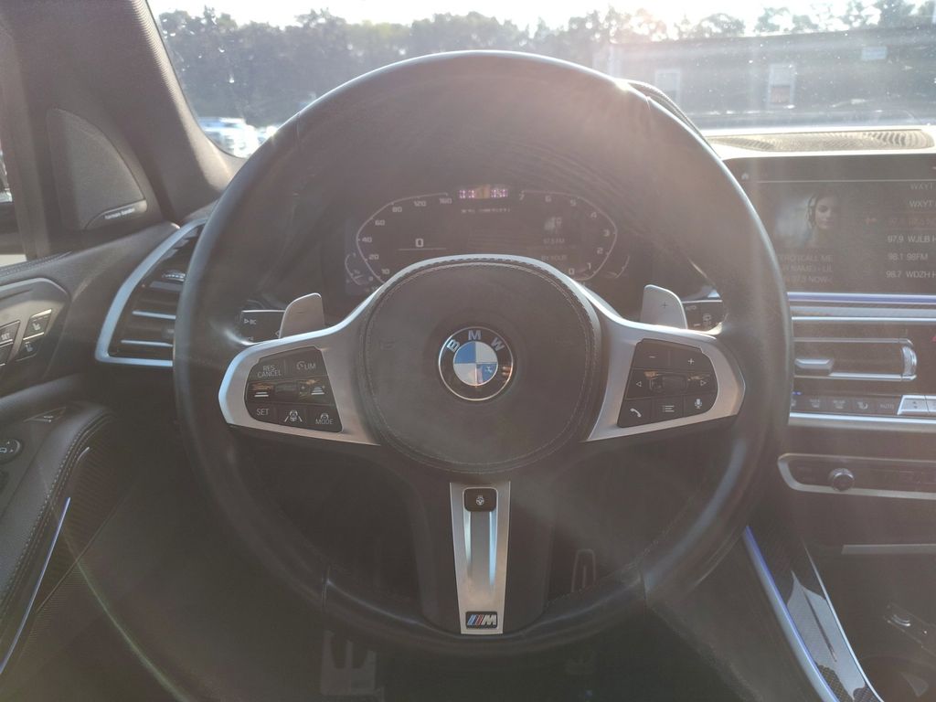 2021 BMW X5 M50i 11