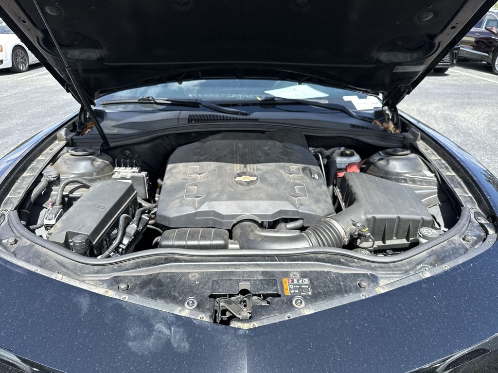 Thumbnail: 2011 Chevrolet Camaro - 14