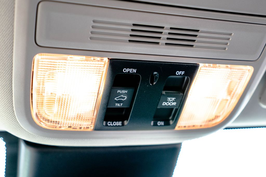Used 2025 Honda Odyssey Van