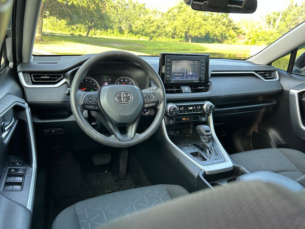 Thumbnail: 2021 Toyota RAV4 - 12