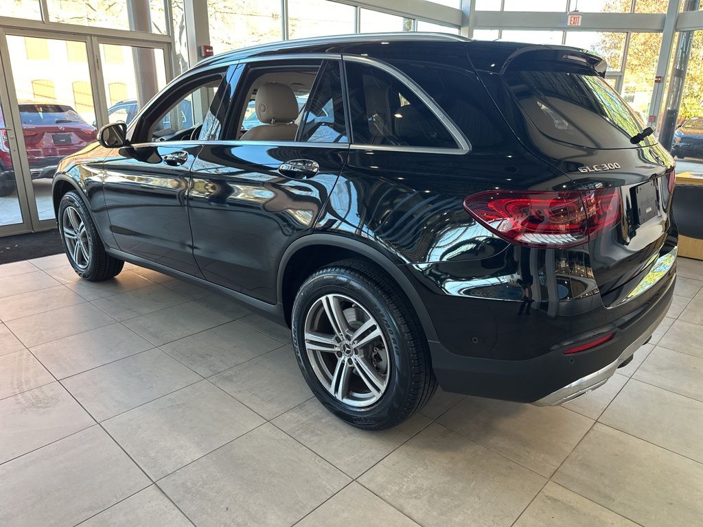 2021 Mercedes-Benz GLC GLC 300 5