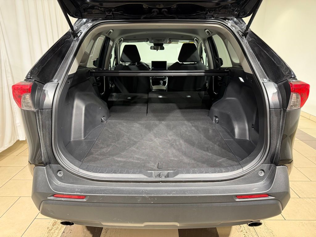 Thumbnail: 2025 Toyota RAV4 - 12