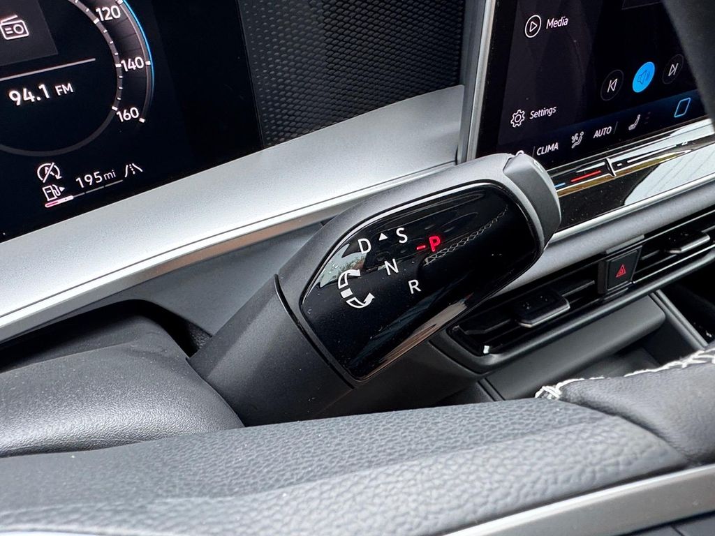 New 2026 Platinum Gray Metallic Volkswagen 2.0T SE image 17