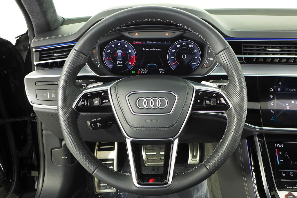 Thumbnail: 2022 Audi S8 - 27