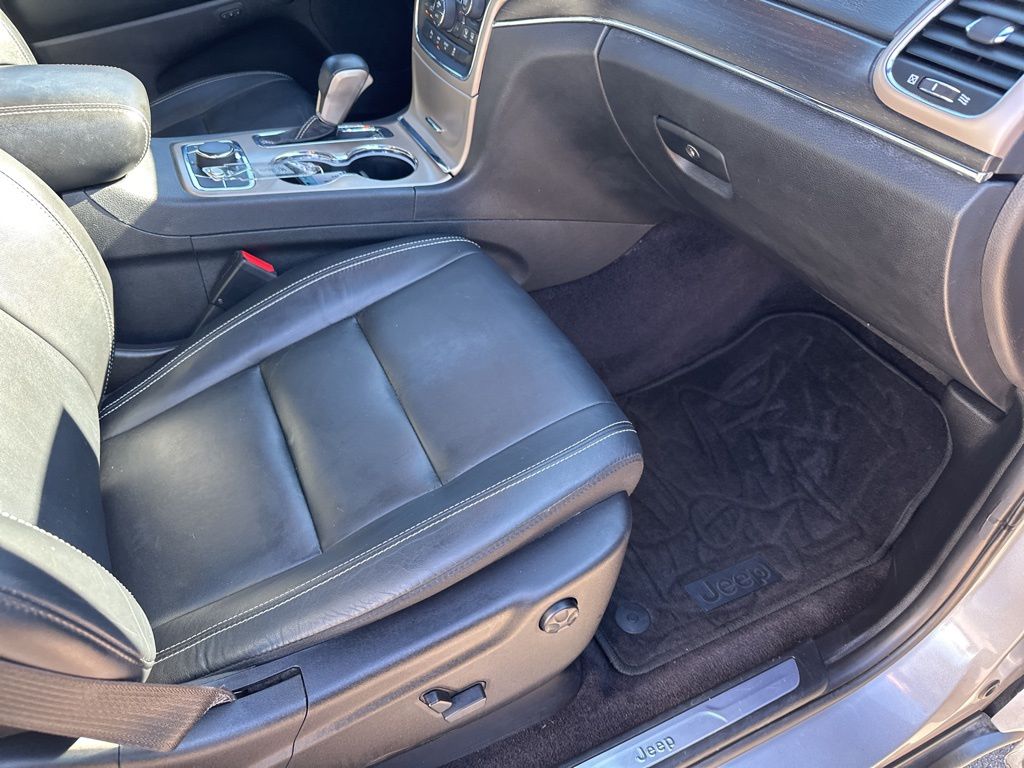 Used Car 2017 Jeep Grand Cherokee  Limited For Sale Under $20,000 In Austin, Texas