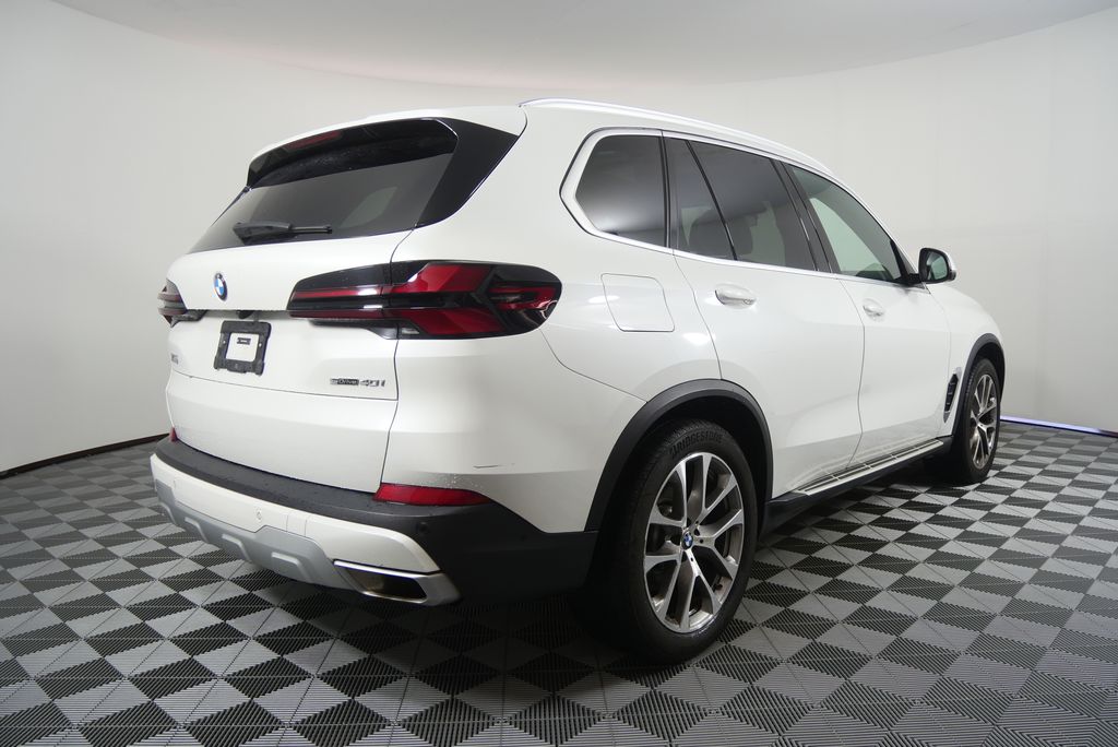 Thumbnail: 2024 BMW X5 - 3