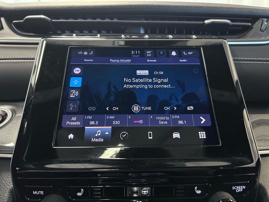 used 2023 Jeep Grand Cherokee L car, priced at $30,295