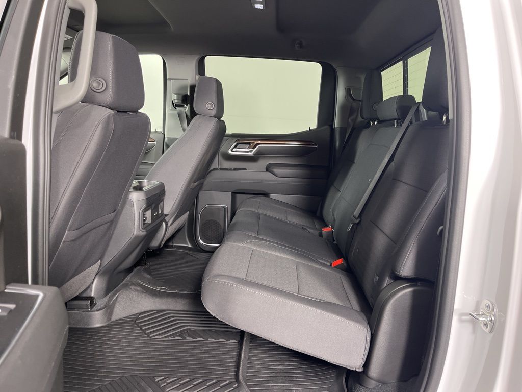 Thumbnail: 2026 Chevrolet Silverado 1500 - 22