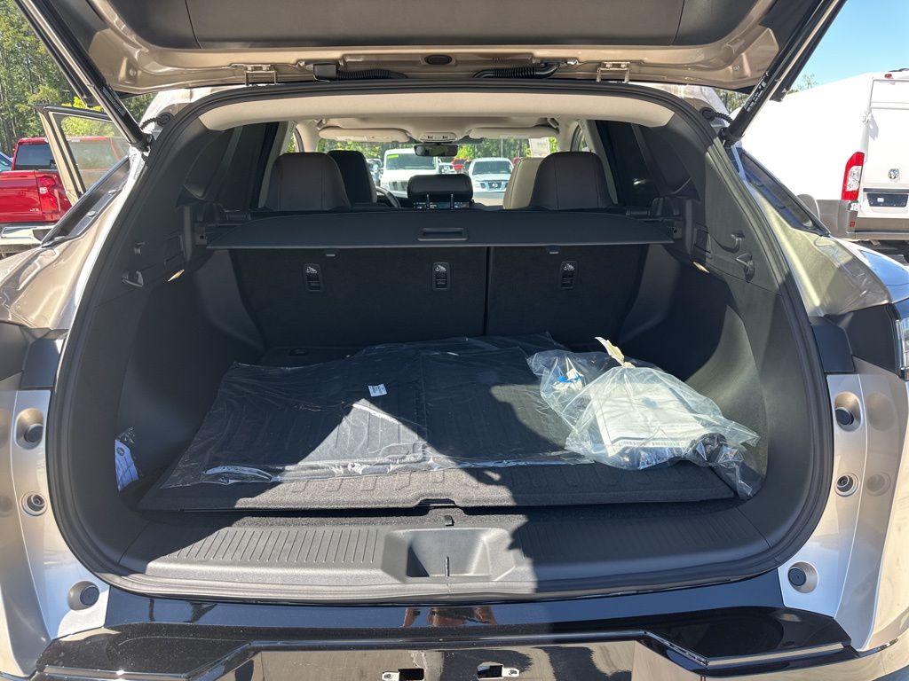 2025 Champagne Silver Metallic Nissan Murano Platinum AWD SUV