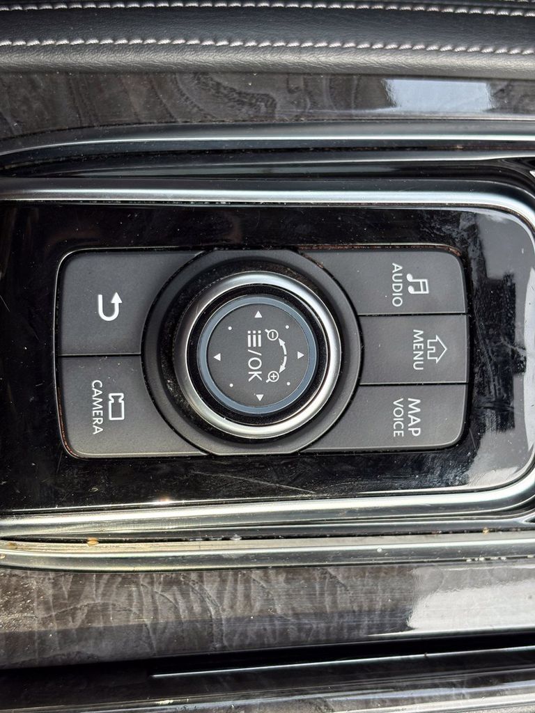 2022 INFINITI QX80 LUXE Black at AutoSavvy Houston Northwest