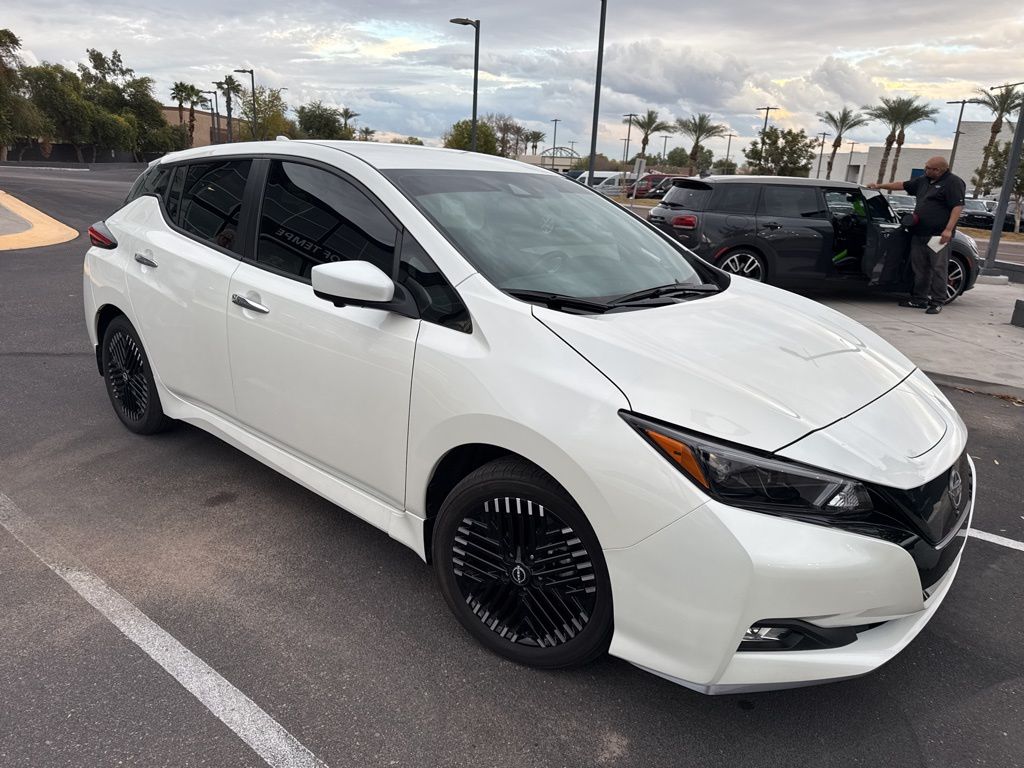 Thumbnail: 2024 Nissan Leaf - 5