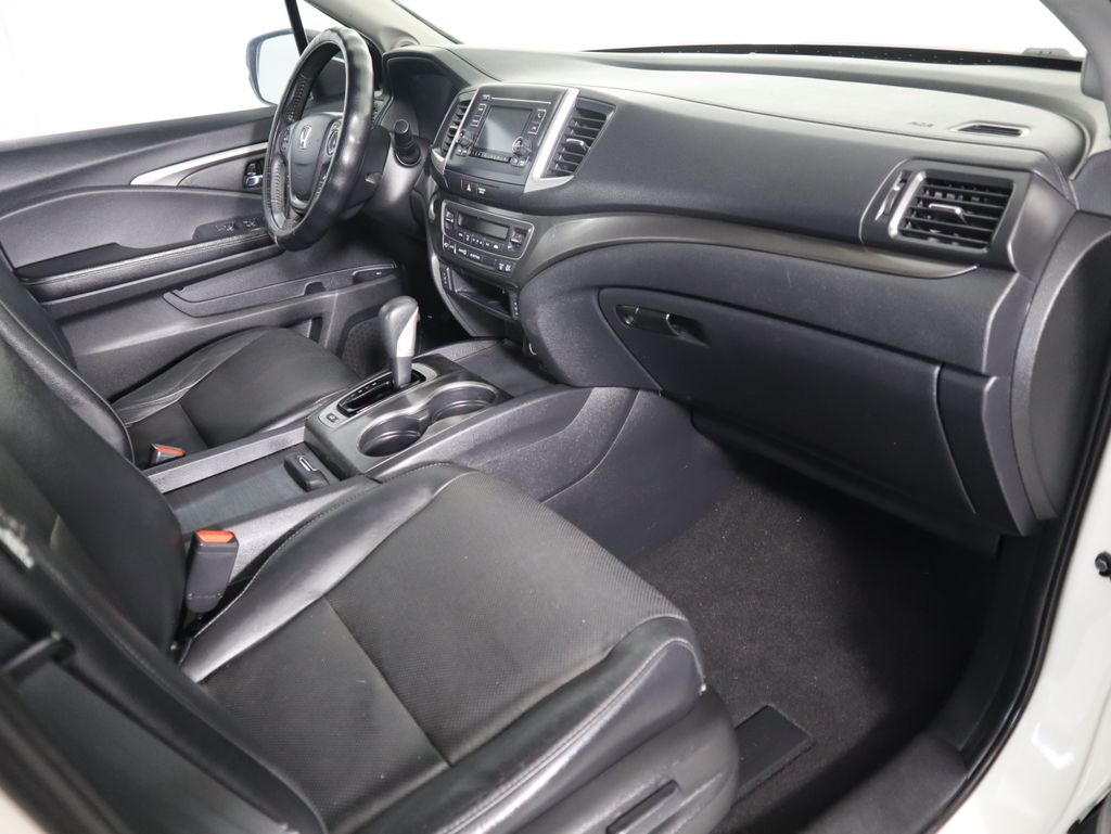 Thumbnail: 2018 Honda Ridgeline - 17