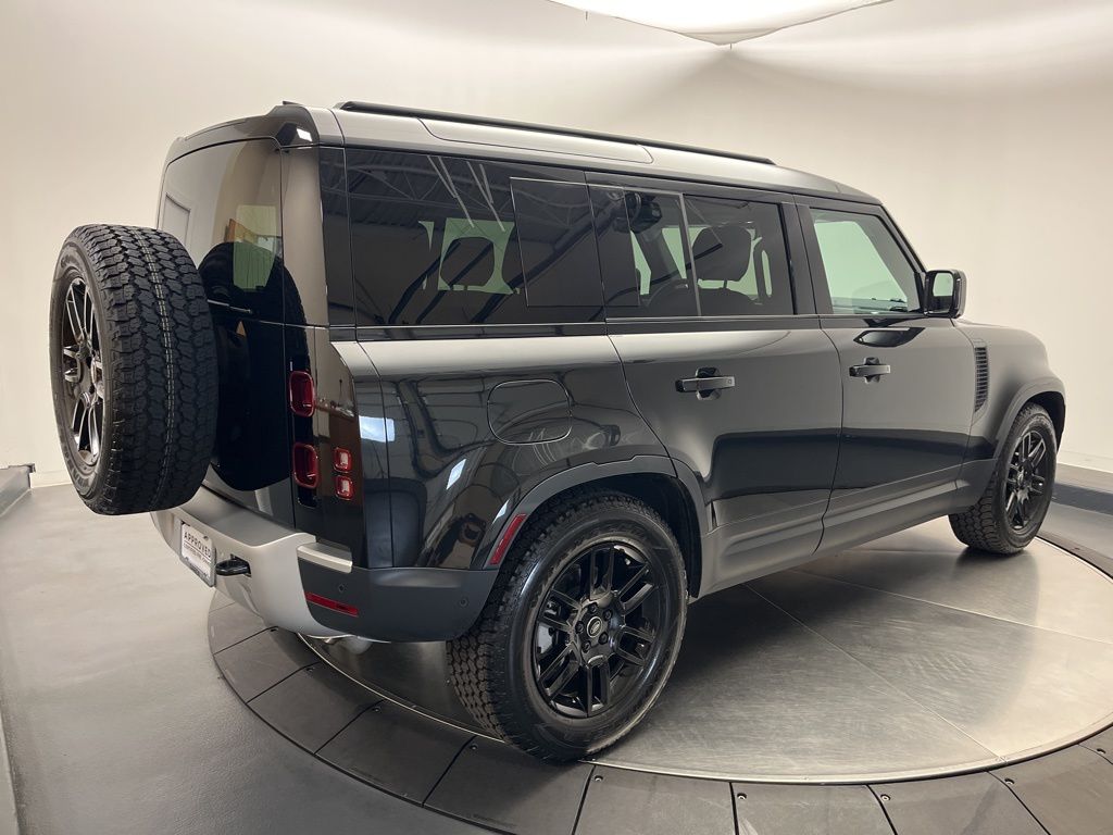 Thumbnail: 2025 Land Rover Defender - 5