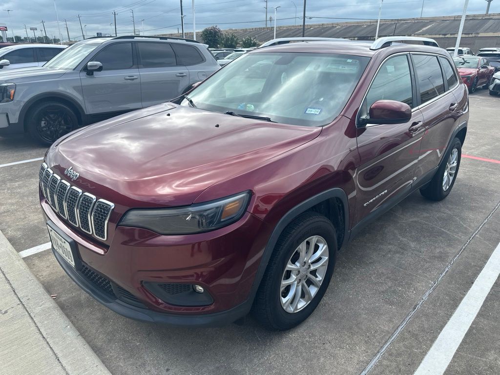 2019 Jeep Cherokee Latitude Red at Autostrade