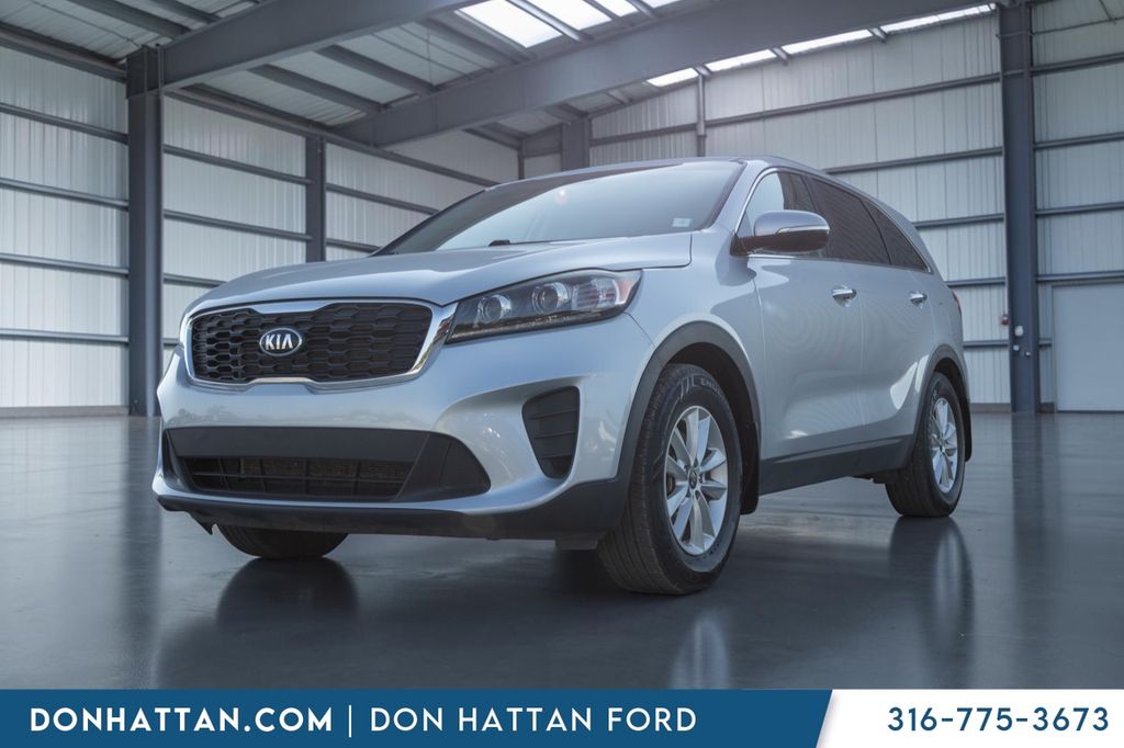 Sparkling Silver 2019 Kia Sorento SUV / Crossover Front-Wheel Drive 8-Speed Automatic