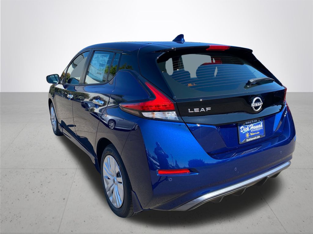 2025 Nissan Leaf S