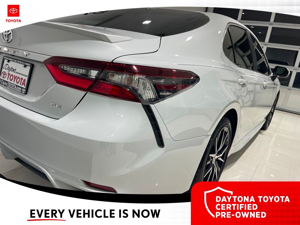 2024 Toyota Camry SE - Photo 9