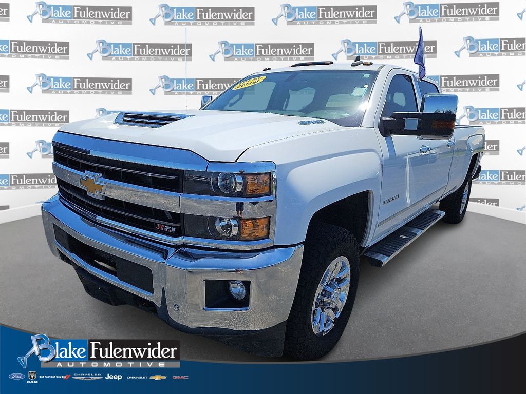 Summit White 2019 Chevrolet Silverado 3500HD LTZ Crew Cab 4WD Pickup Truck Four-Wheel Drive 6-Speed Automatic