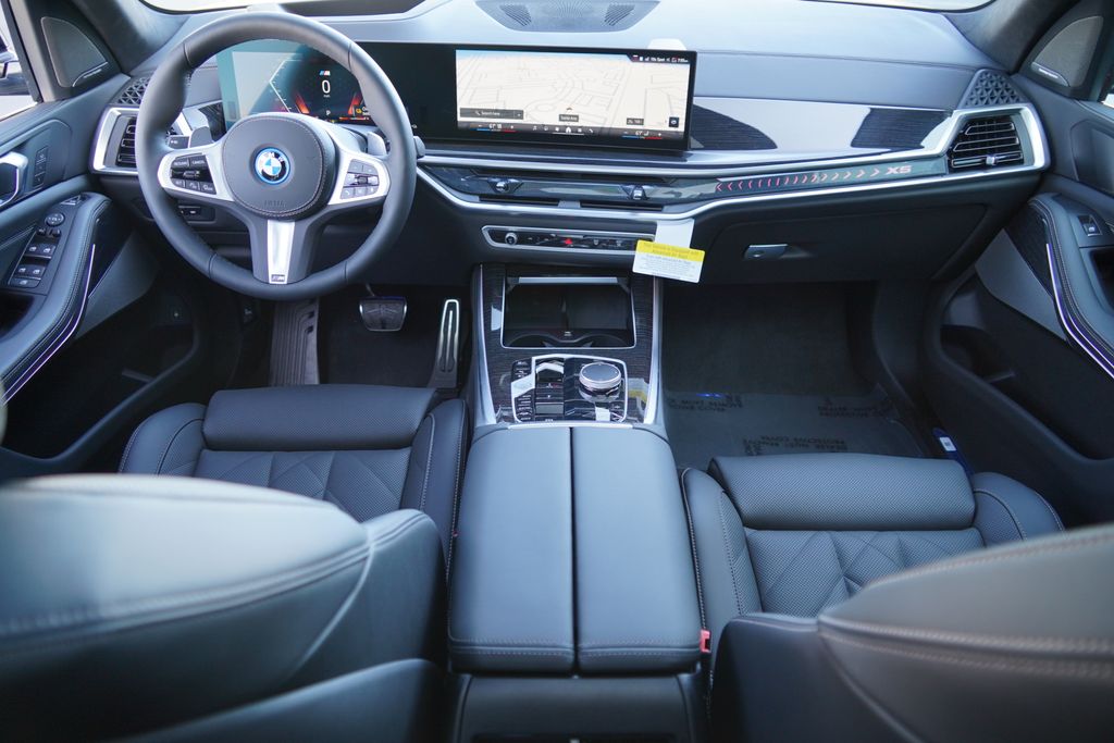 Thumbnail: 2026 BMW X5 - 17
