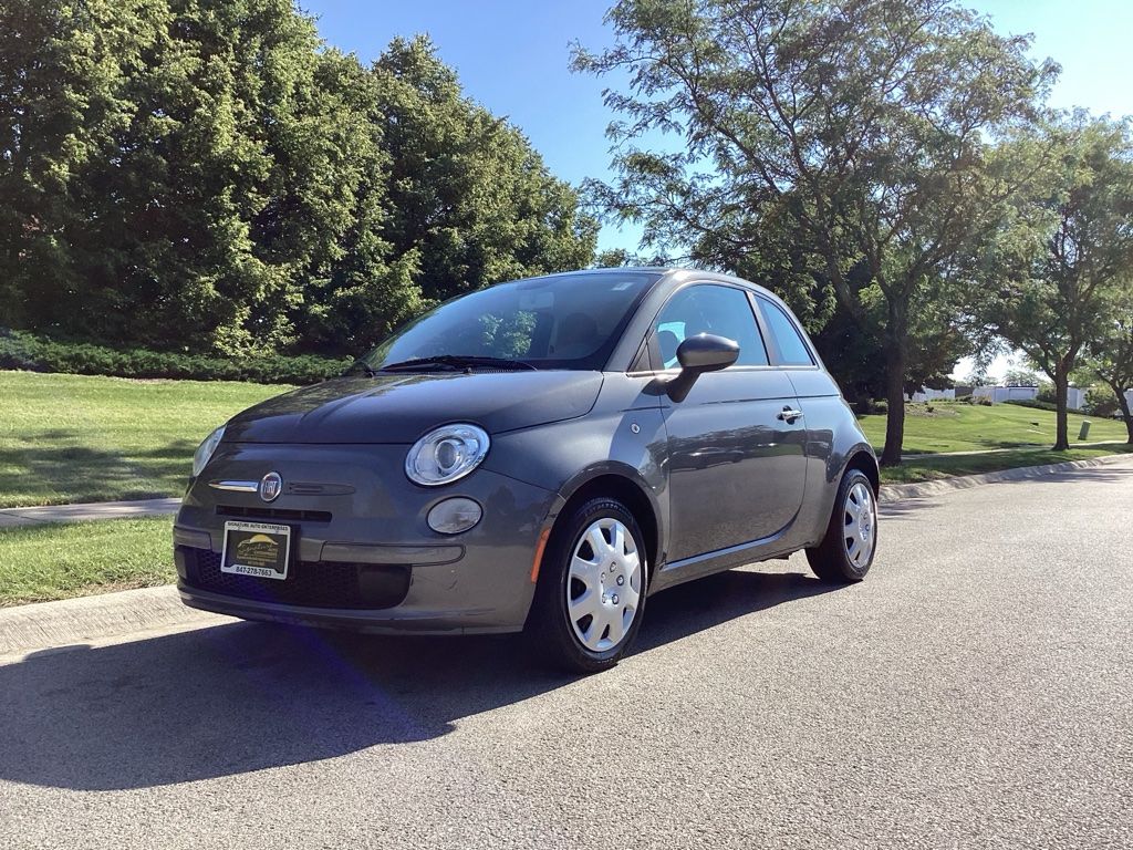 Grigio (Gray) 2012 FIAT 500 Hatchback Front-Wheel Drive 5-Speed Manual