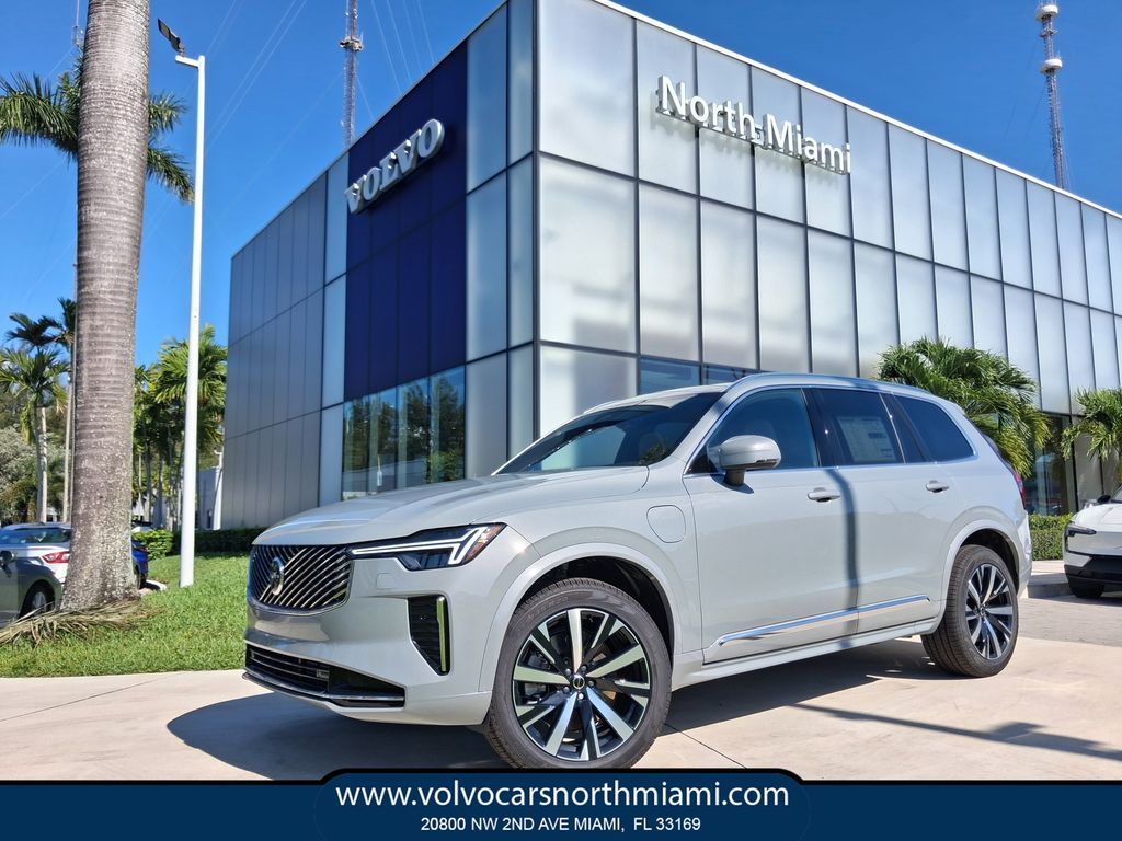 2026 Volvo XC90 Plug-In Hybrid T8 Core
