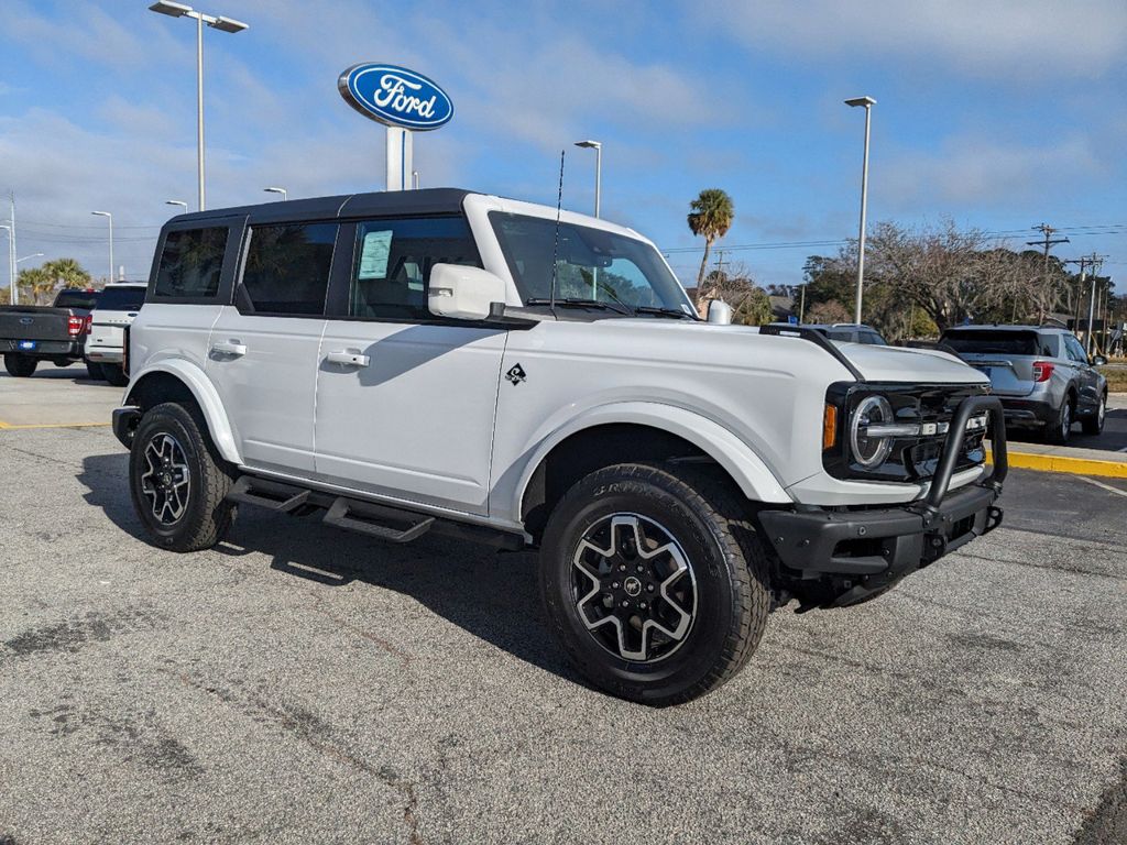 2024 Ford Bronco Outer Banks