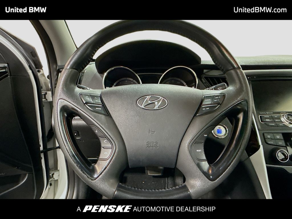 Thumbnail: 2012 Hyundai Sonata - 6