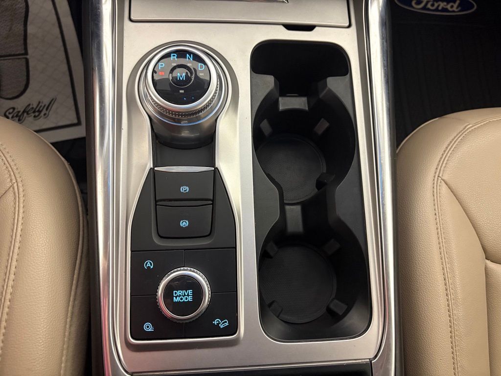 2020 Ford Explorer #30
