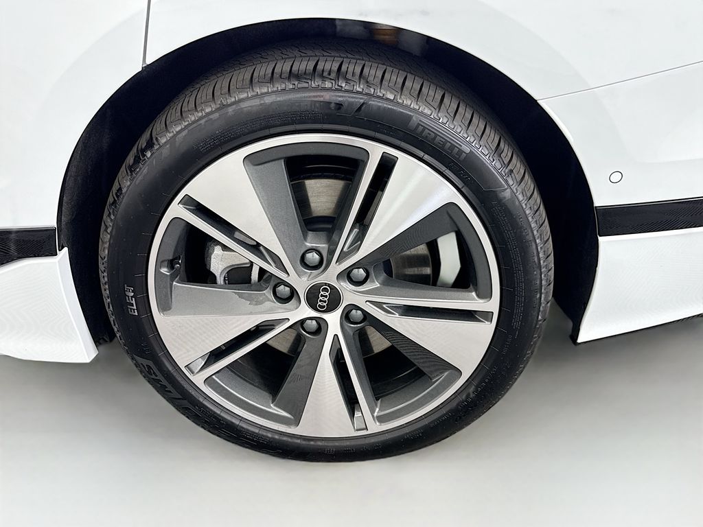 Thumbnail: 2025 Audi A6 - 31