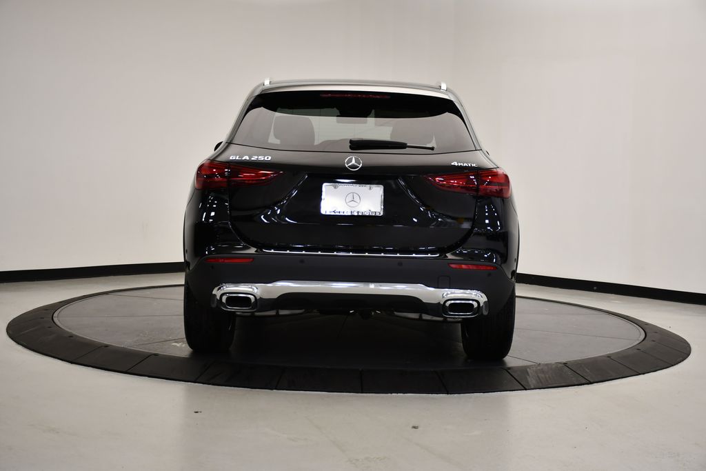 Thumbnail: 2026 Mercedes-Benz GLA - 4