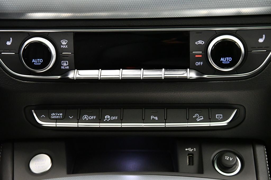 Thumbnail: 2025 Audi Q5 - 30