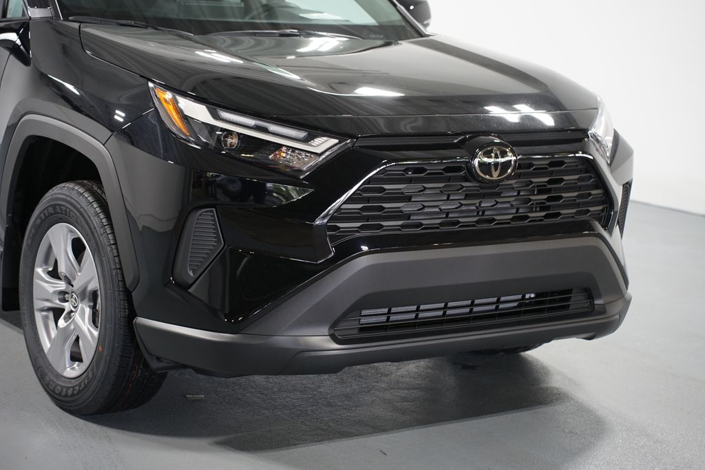 Thumbnail: 2025 Toyota RAV4 - 4