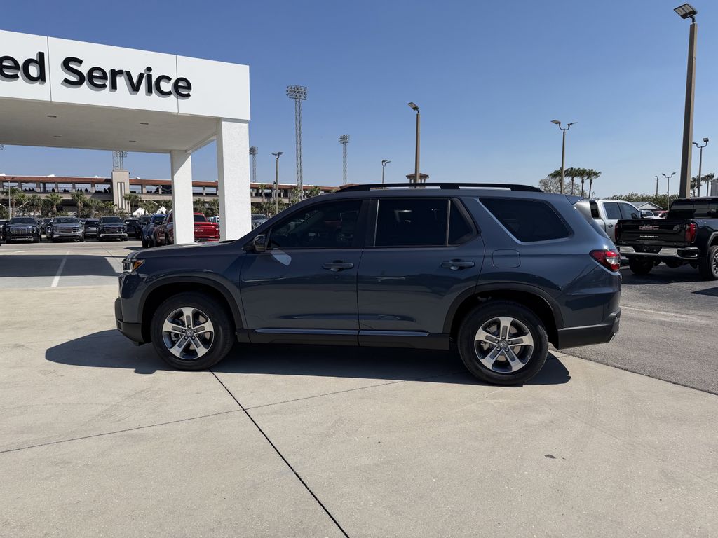 new 2026 Honda Pilot car, priced at $44,107