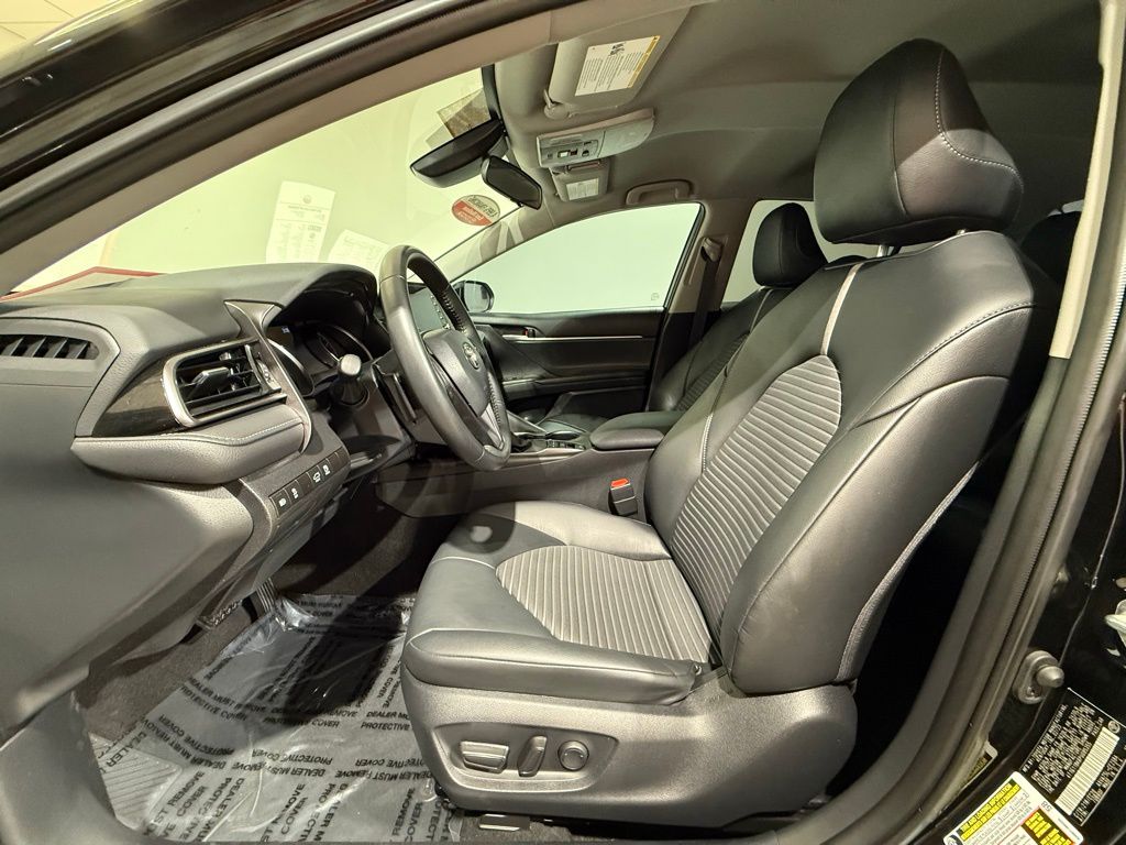 2023 Toyota Camry SE 12
