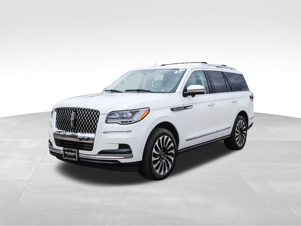 Thumbnail: 2022 Lincoln Navigator - 1