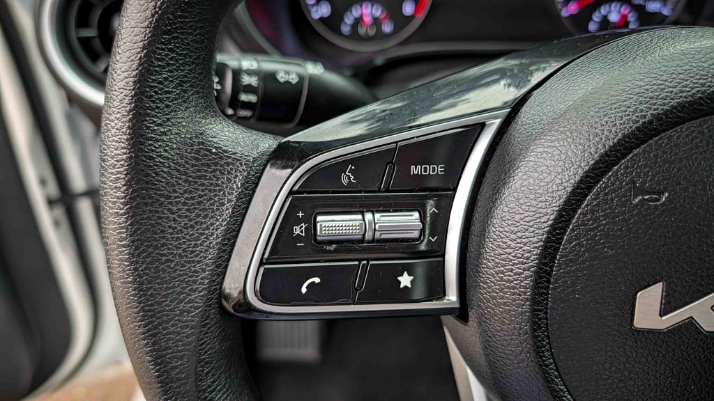 Used 2024 Kia Forte LXS 4D Sedan