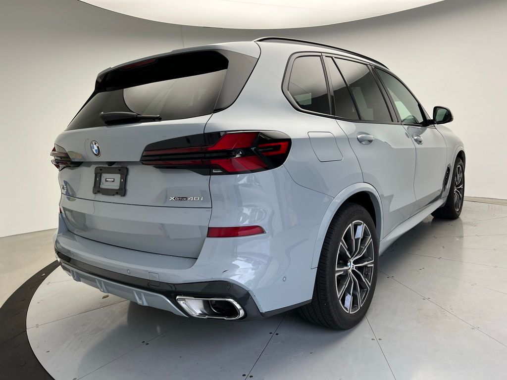 Thumbnail: 2024 BMW X5 - 3