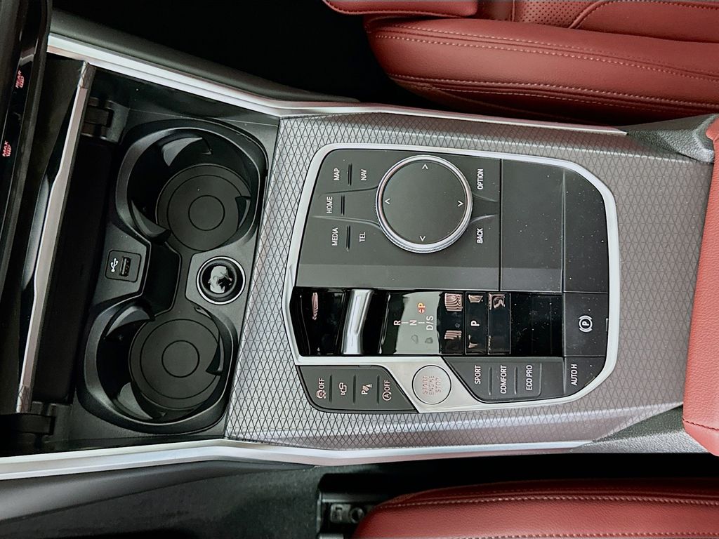 Thumbnail: 2026 BMW 3 Series - 15