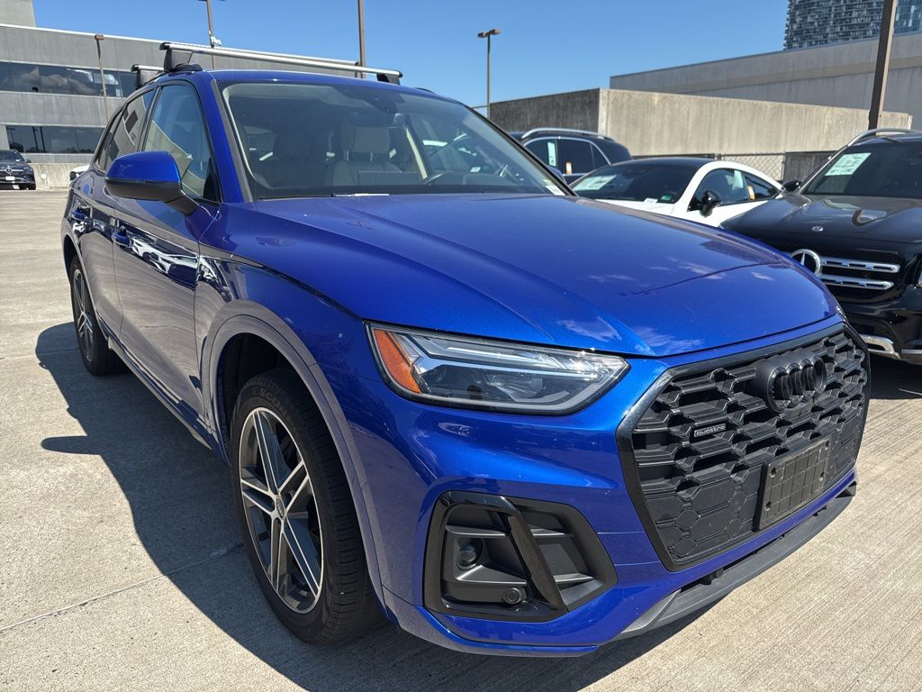 Thumbnail: 2022 Audi Q5 - 3