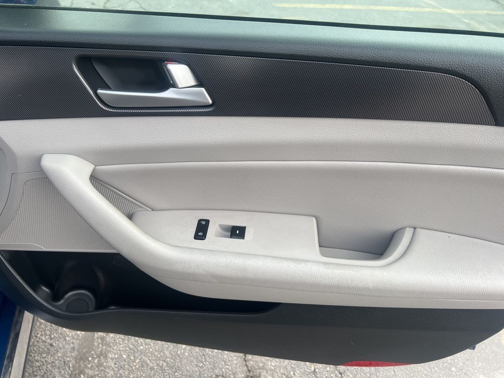 2017 Hyundai Sonata Sport photo